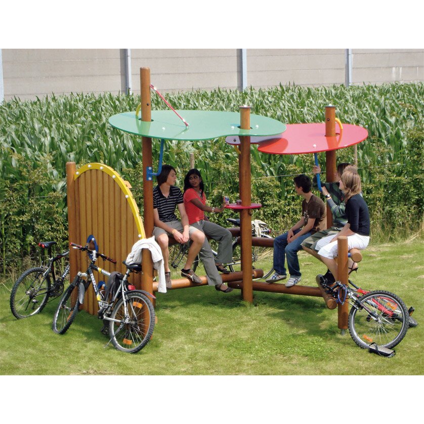 Treffpunkt Bank mit Verkleidung