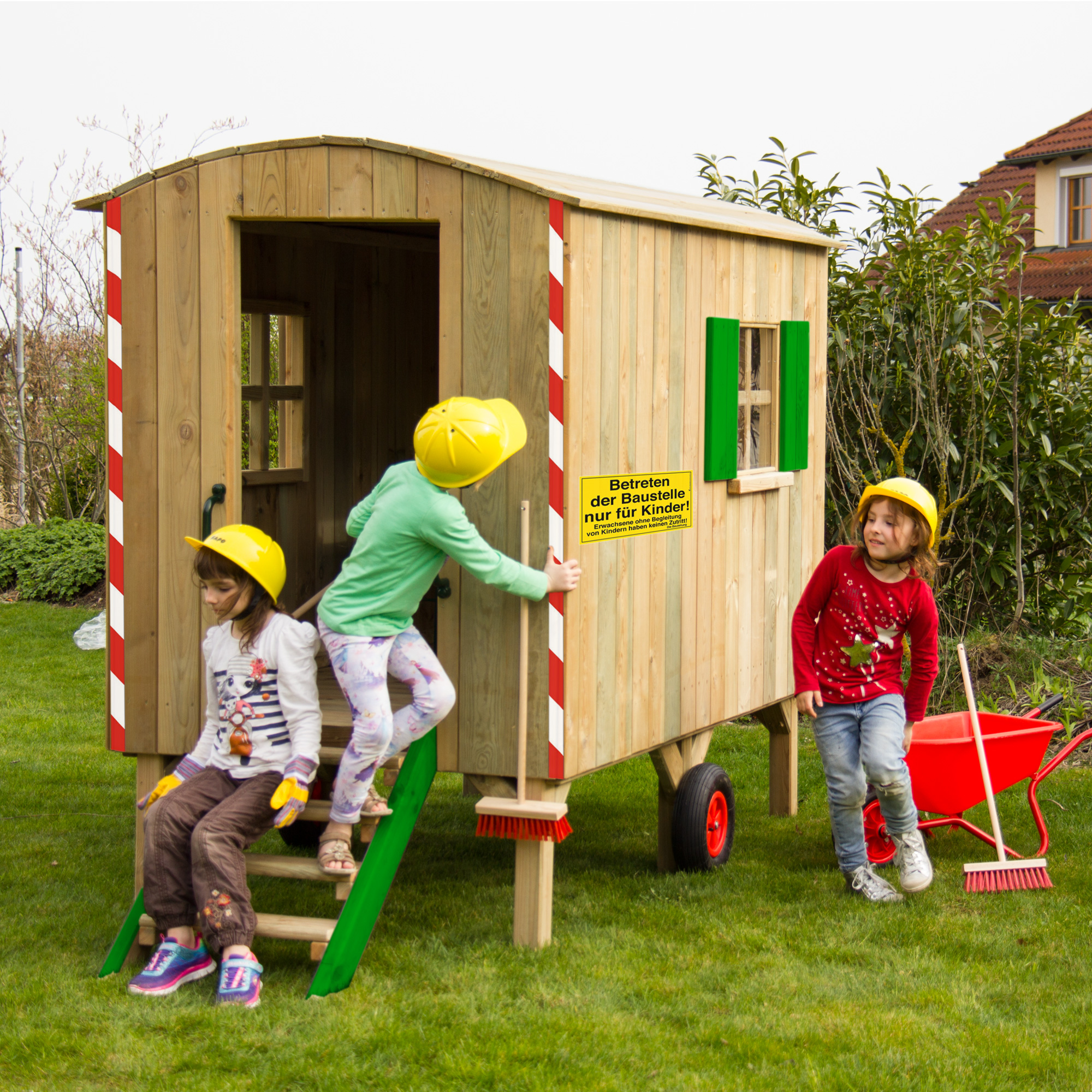 Kinderspielhaus Bauwagen