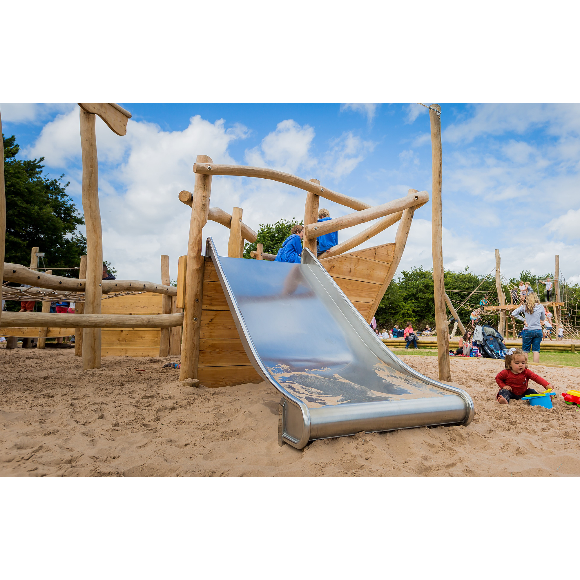 Edelstahlrutsche Breite 1m, ohne Leiter, ohne Ohren, PH 2,25 - 2,50 m, geprüft und zertifiziert für den öffentlichen Bereich