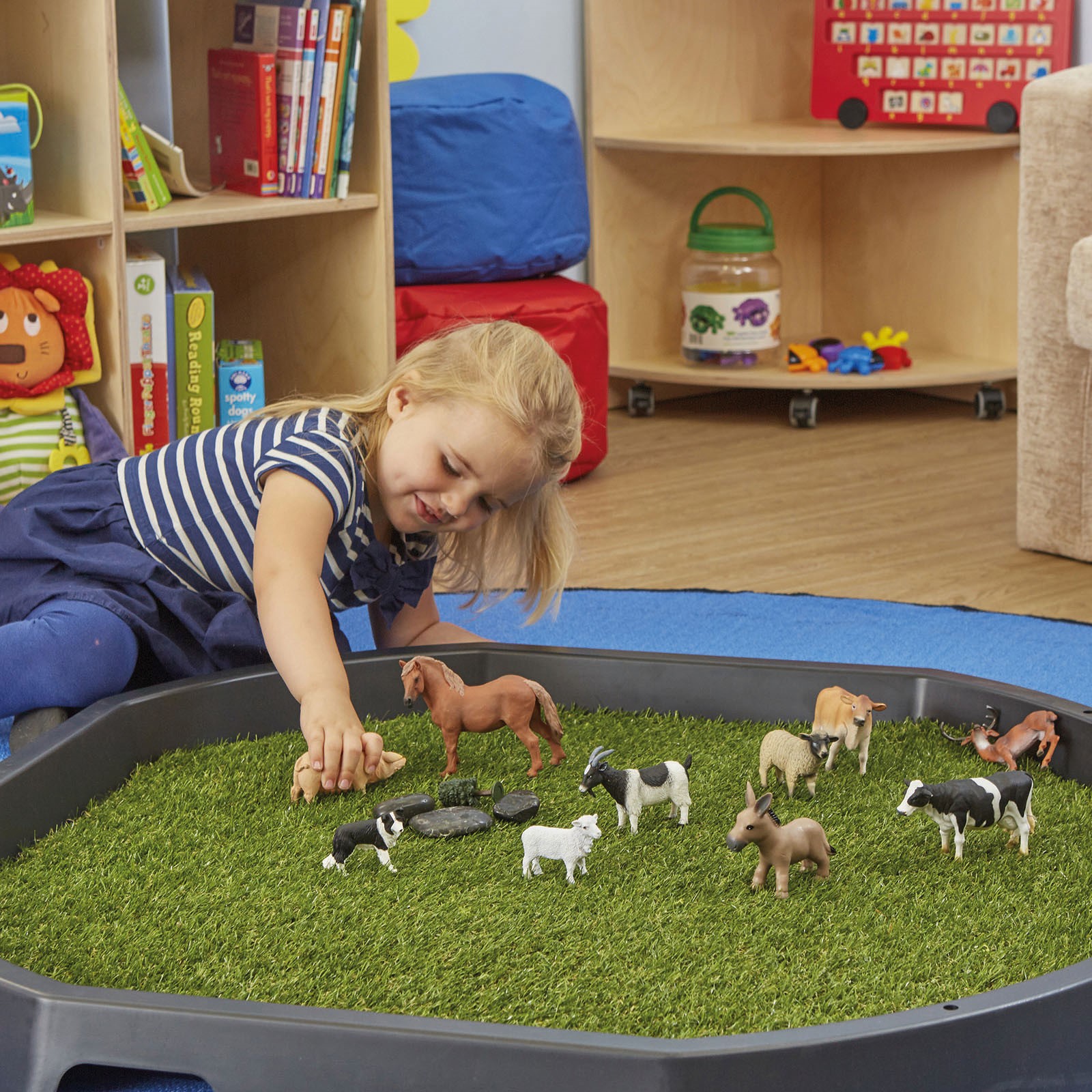 Entdecker- u. Experimentier-Tisch / Rasenteppich Einlegematte