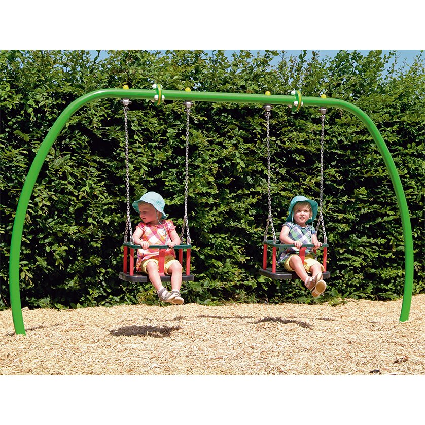 Doppelte Kleinkindschaukel aus Metall