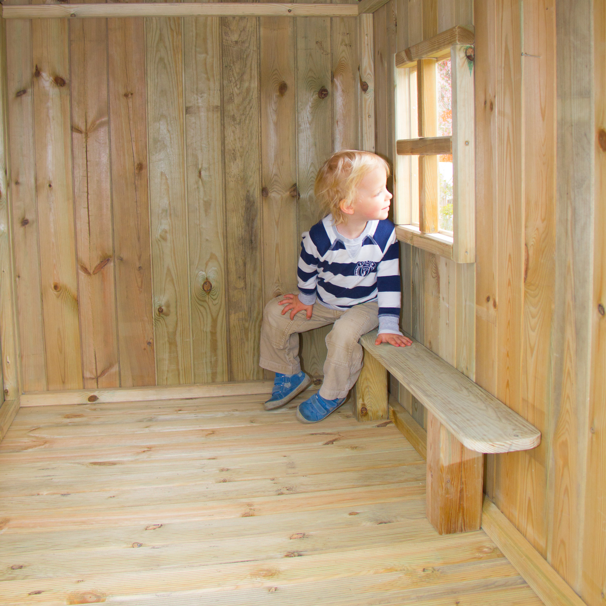 Kinderspielhaus Bauwagen