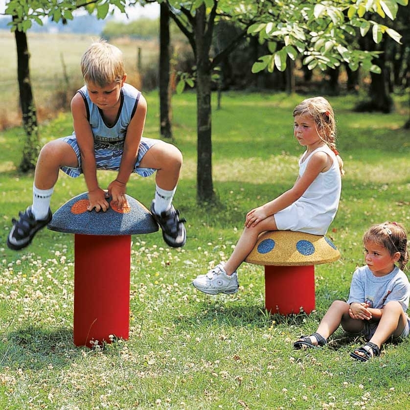 Riesenpilz für den Spielplatz groß 60 cm blau/rote Punkte