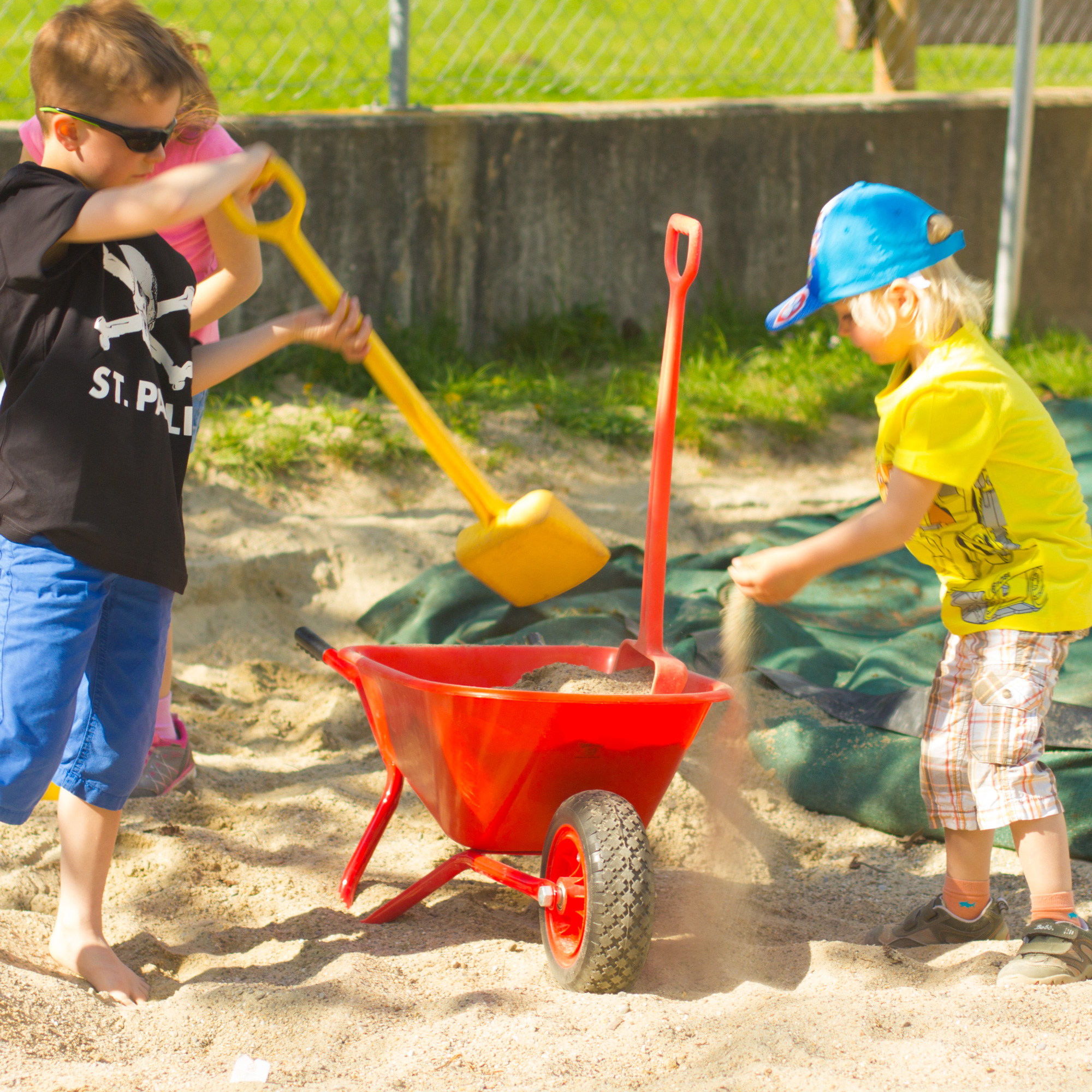 Schubkarre Roter Riese