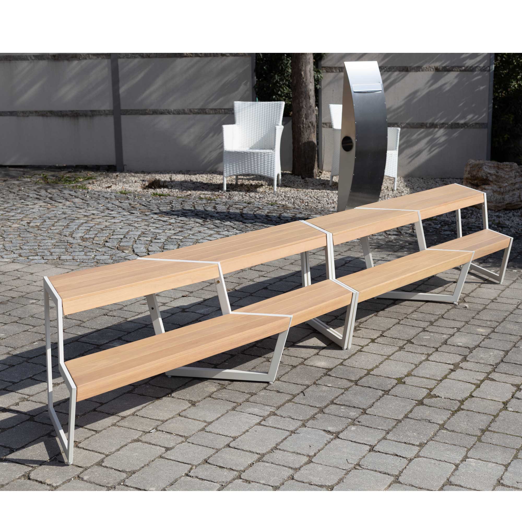 Alu Akazie Sitzgruppe Kindertreff Bank breit mit Tisch